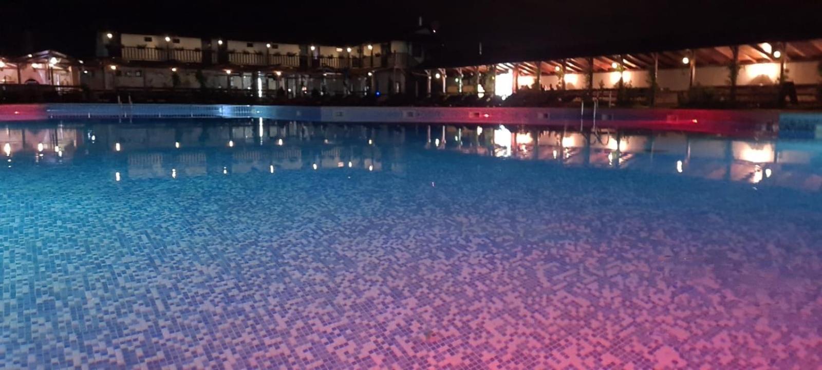 Aqua Club Elatis Hotel Avrig Exterior foto